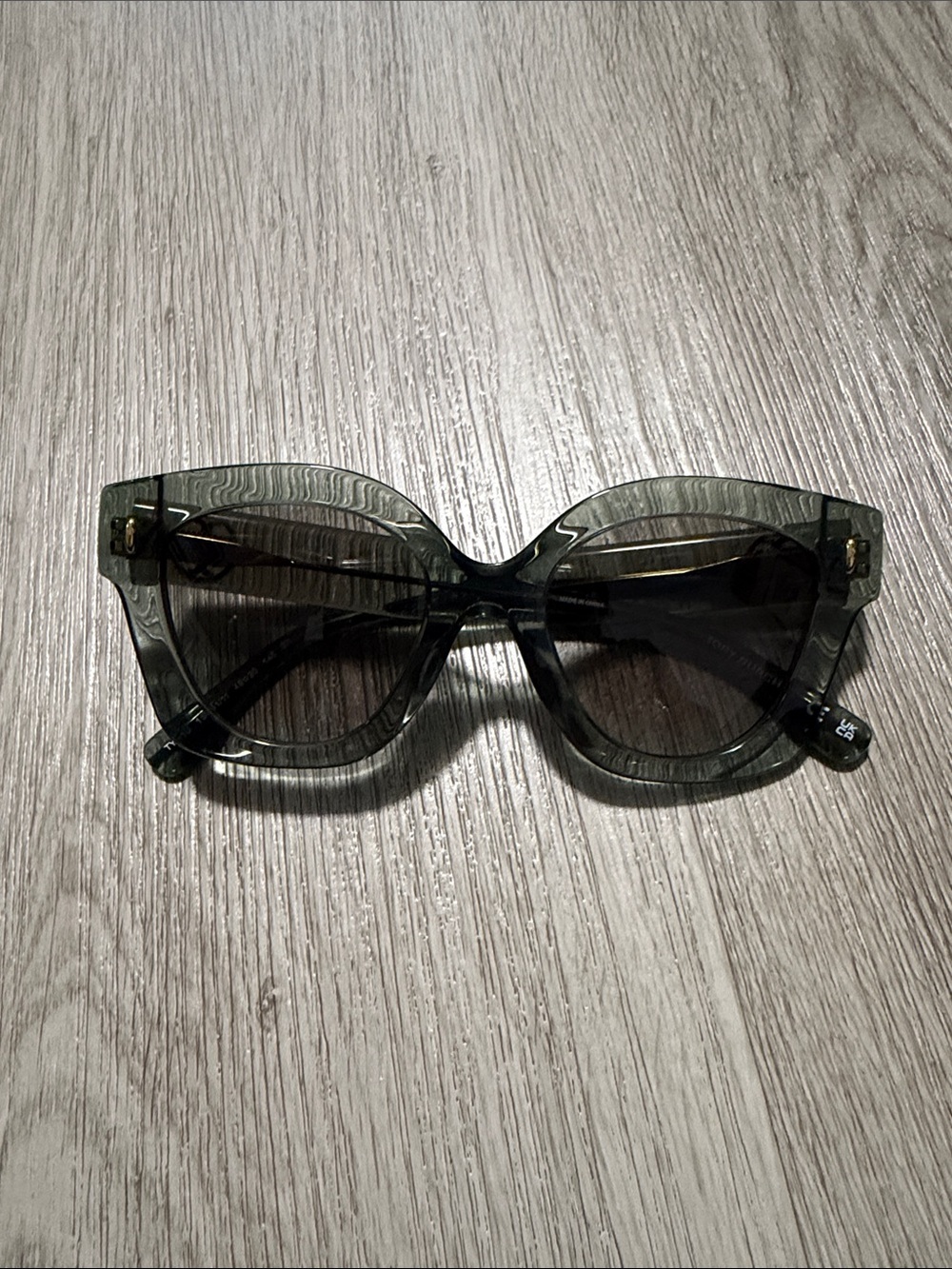 Tory Burch 7201 Women’s Oversized Cat Eye Sunglasses - green